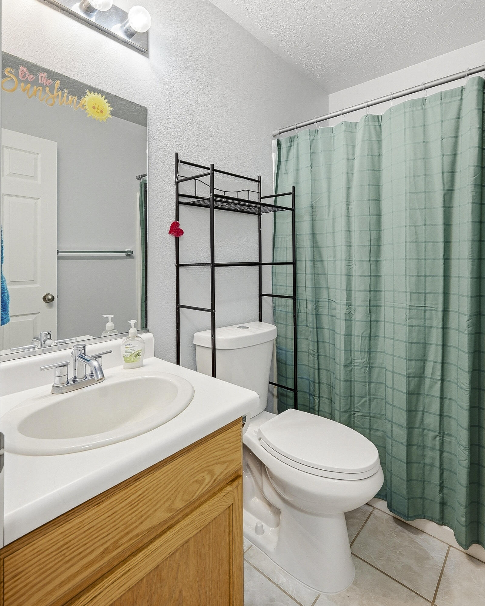 4765 Quickdraw Lane Enoch, UT 84721 - Photo 25 of 62 Hall Bath