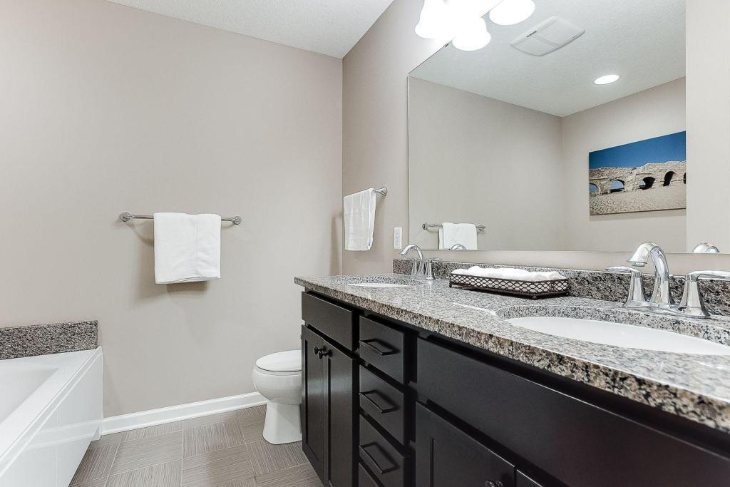 8934 Southwest Village Loop Chanhassen, MN 55317 - Photo 18 of 48