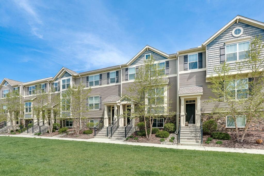 8934 Southwest Village Loop Chanhassen, MN 55317 - Photo 43 of 48