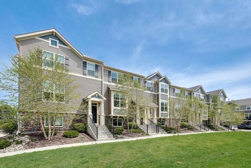 8934 Southwest Village Loop Chanhassen, MN 55317 - Photo 45 of 48