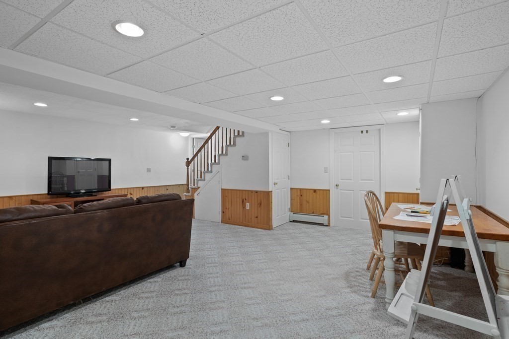 66 Nottingham Road Dracut, MA 01826 - Photo 26 of 40 Gallery Image 26