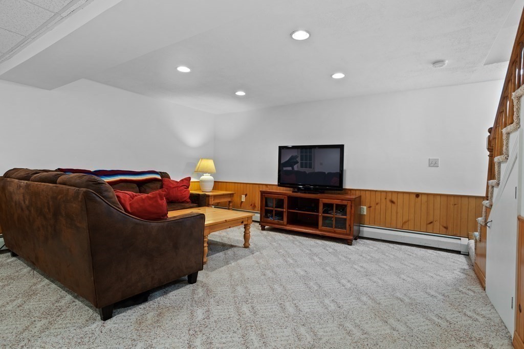 66 Nottingham Road Dracut, MA 01826 - Photo 27 of 40 Gallery Image 27