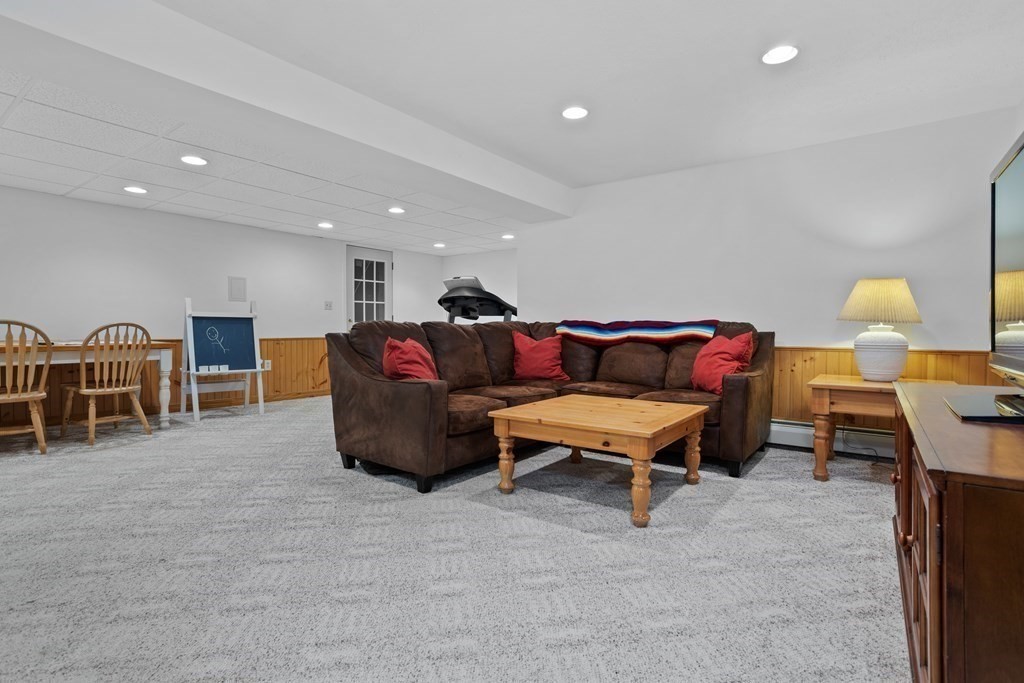 66 Nottingham Road Dracut, MA 01826 - Photo 28 of 40 Gallery Image 28