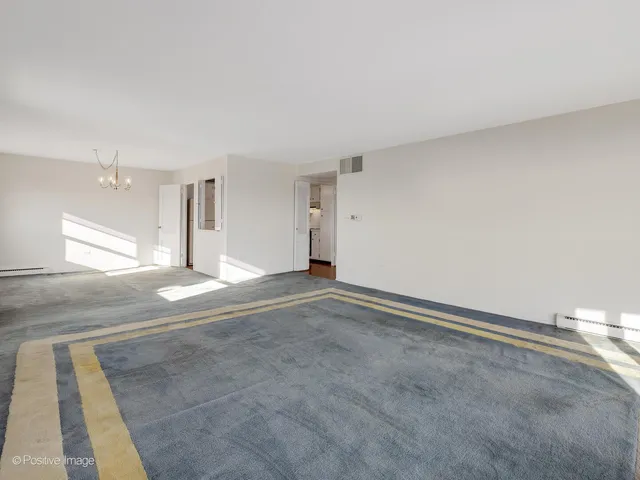 $237,000 | 141 North La Grange Road, Unit 1006, La Grange, IL 60525