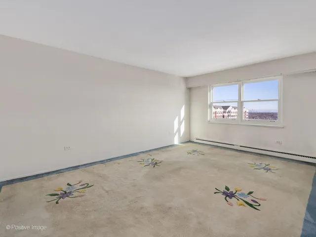 $237,000 | 141 North La Grange Road, Unit 1006, La Grange, IL 60525