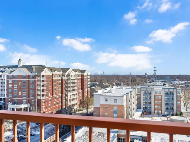 $237,000 | 141 North La Grange Road, Unit 1006, La Grange, IL 60525