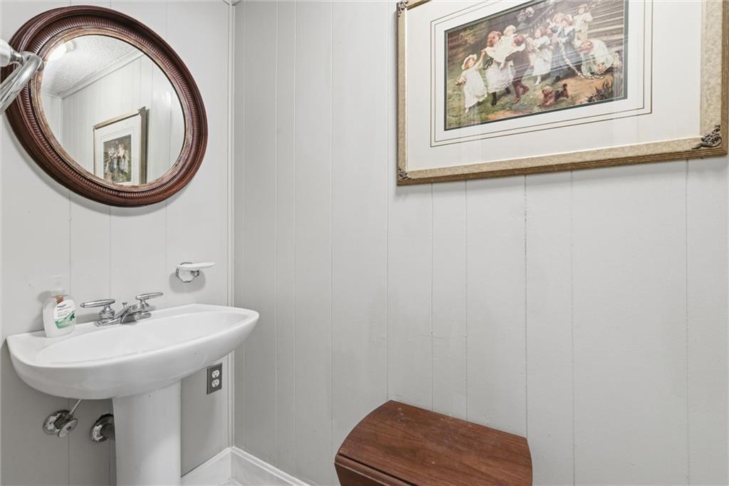 29585 Somerset Road Paola, KS 66071 - Photo 19 of 53