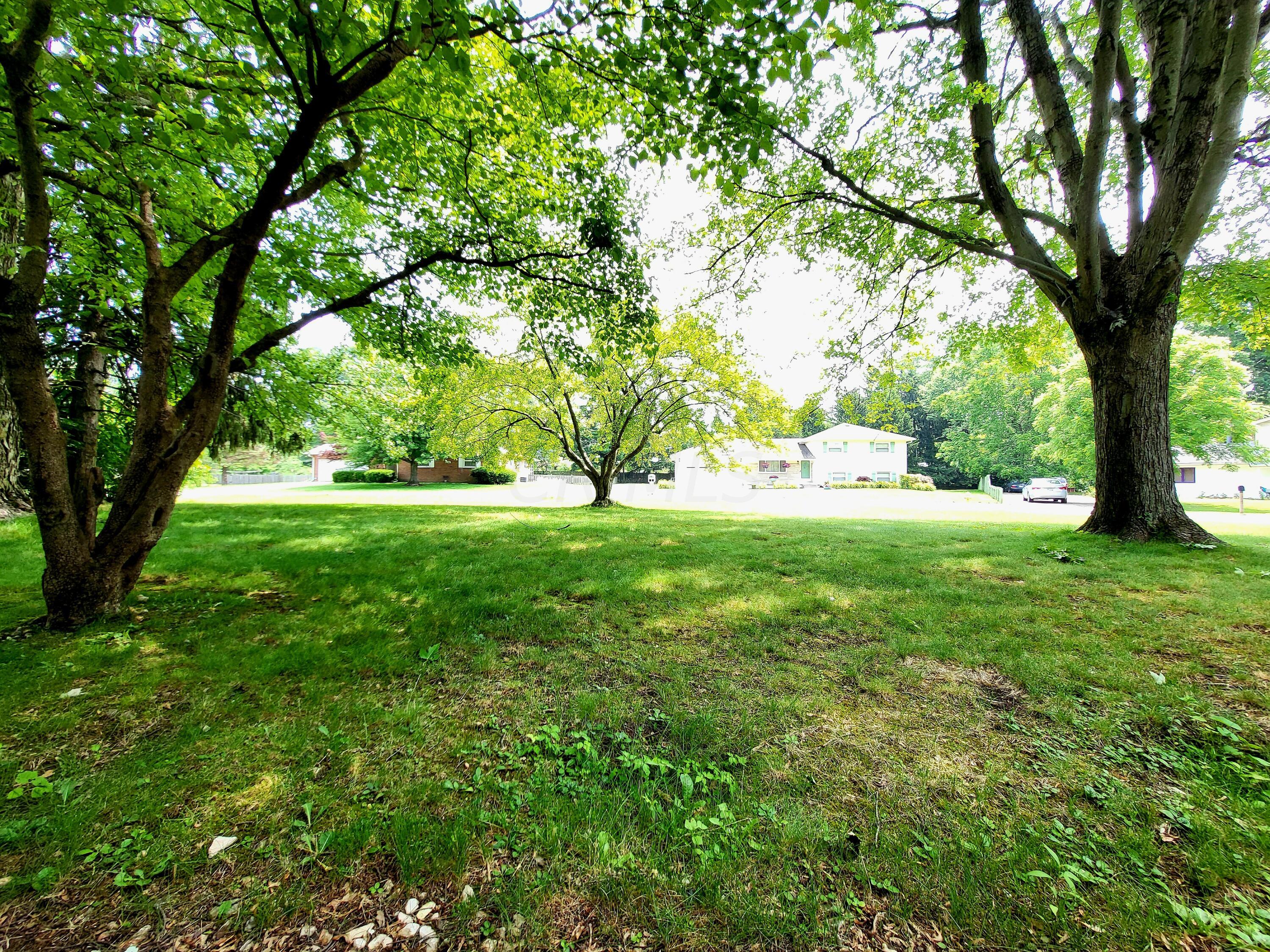265 Deer Trail Road Reynoldsburg, OH 43068 - Photo 4 of 28 265 Deer Trail Rd