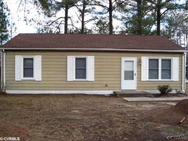 209 Locust Drive Waverly, VA 23890 - Photo 1 of 7 Exterior Front