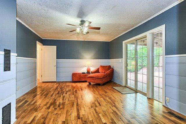 2309 Hillcrest Road Medford, OR 97504 - Photo 16 of 35 Additional Photo
