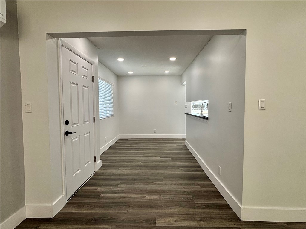 7231 Apperson Street Tujunga, CA 91042 - Photo 10 of 24