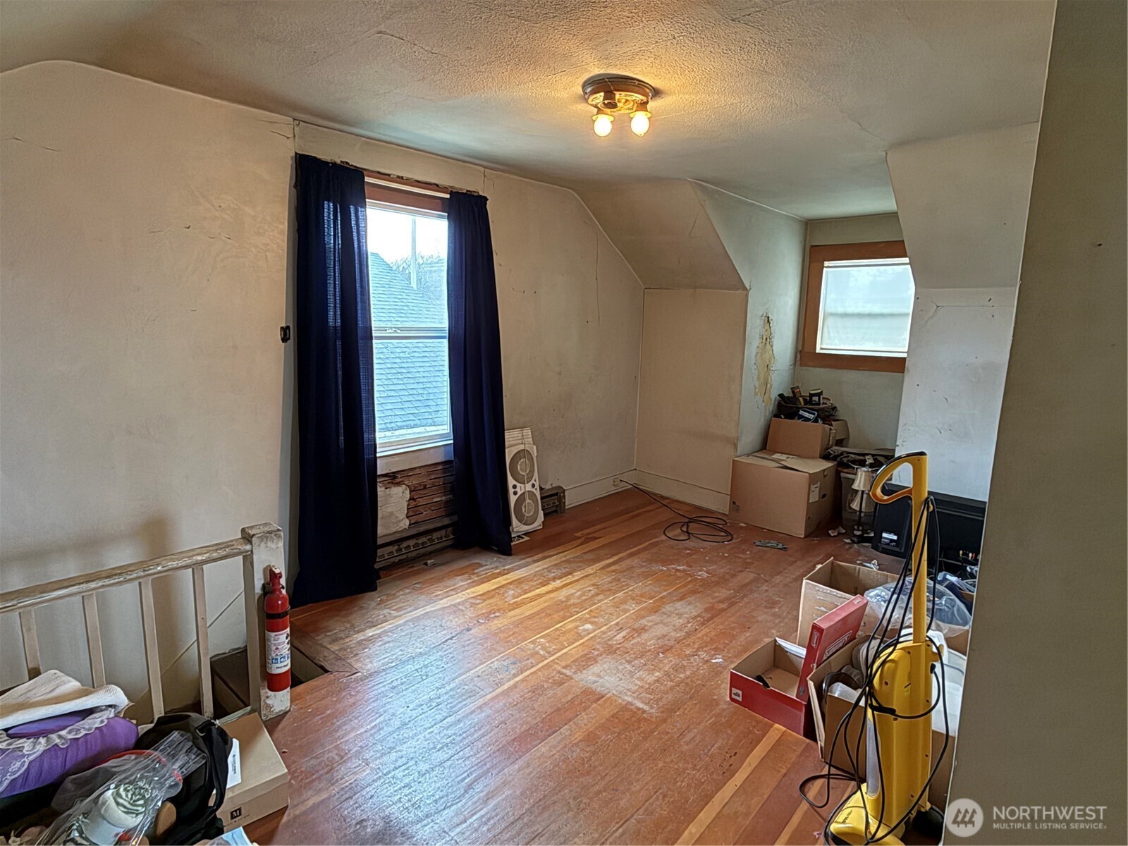 1907 Simpson Avenue Aberdeen, WA 98520 - Photo 13 of 17 a view of a room with gym equipment