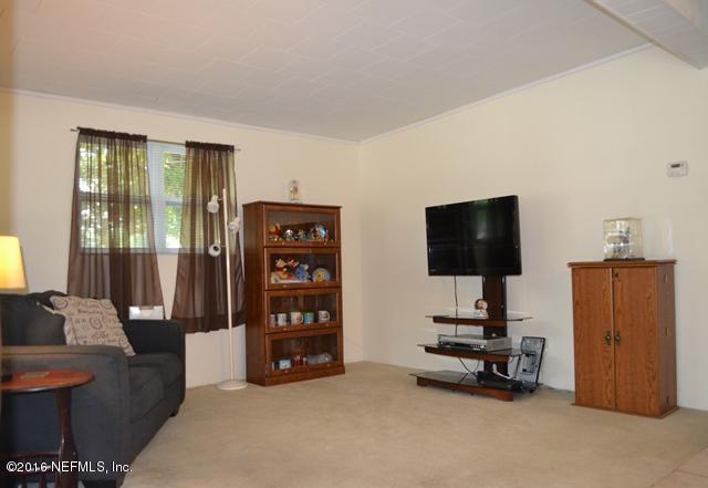 10122 Agave Road Jacksonville, FL 32246 - Photo 5 of 17 Living Room