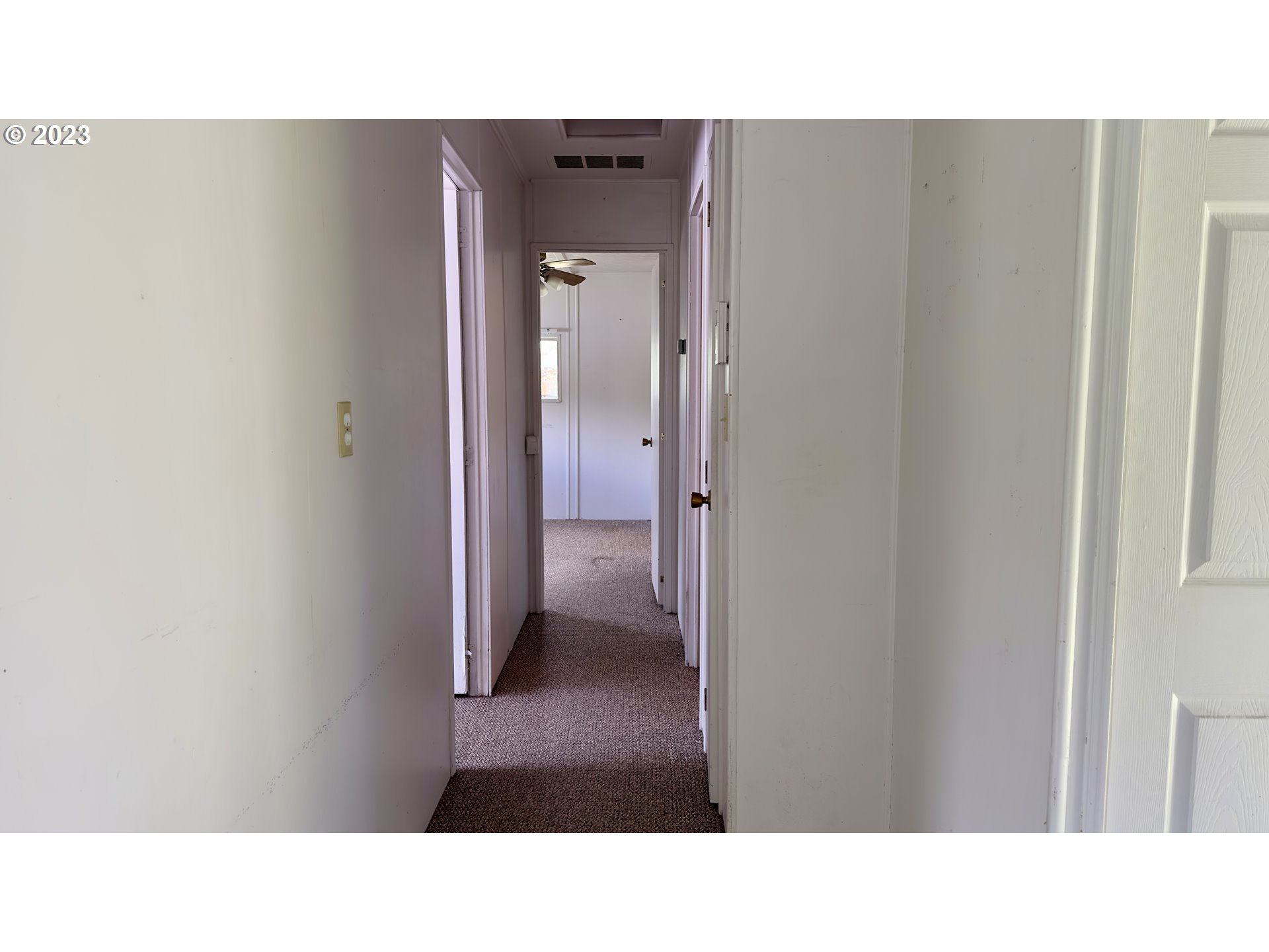 1695 Harbor Drive Springfield, OR 97477 - Photo 11 of 26 a open space