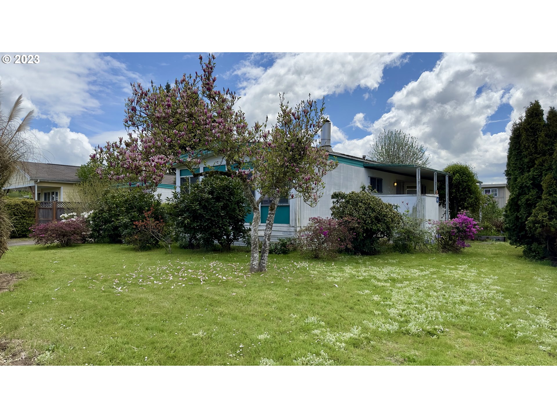 1695 Harbor Drive Springfield, OR 97477 - Photo 3 of 26 a black and white photo of a house