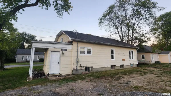$39,500 | 210 East St Louis Street, West Frankfort, IL 62896