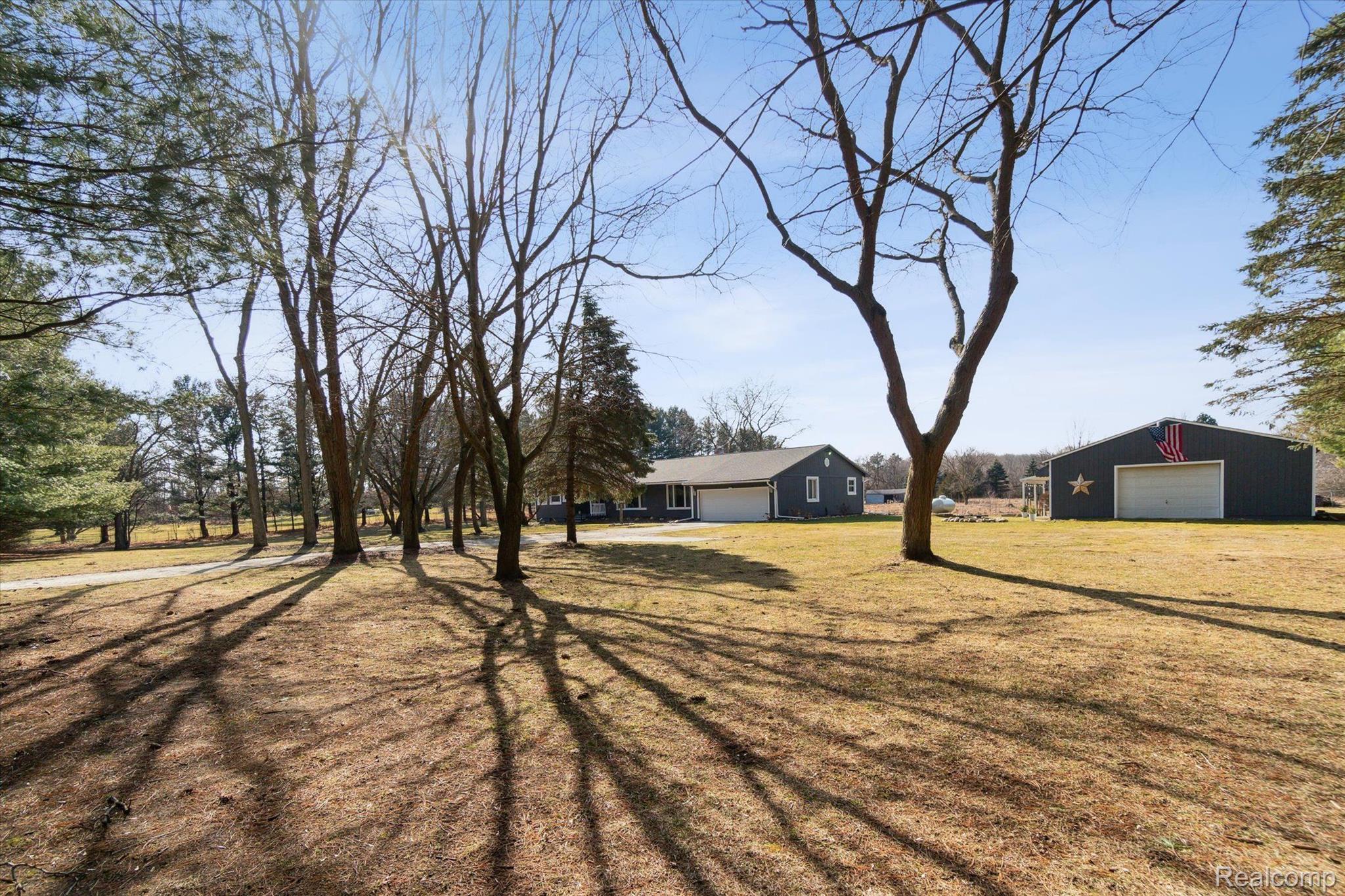 10845 Byron Road Fowlerville, MI 48836 - Photo 29 of 31 Gallery Image 29