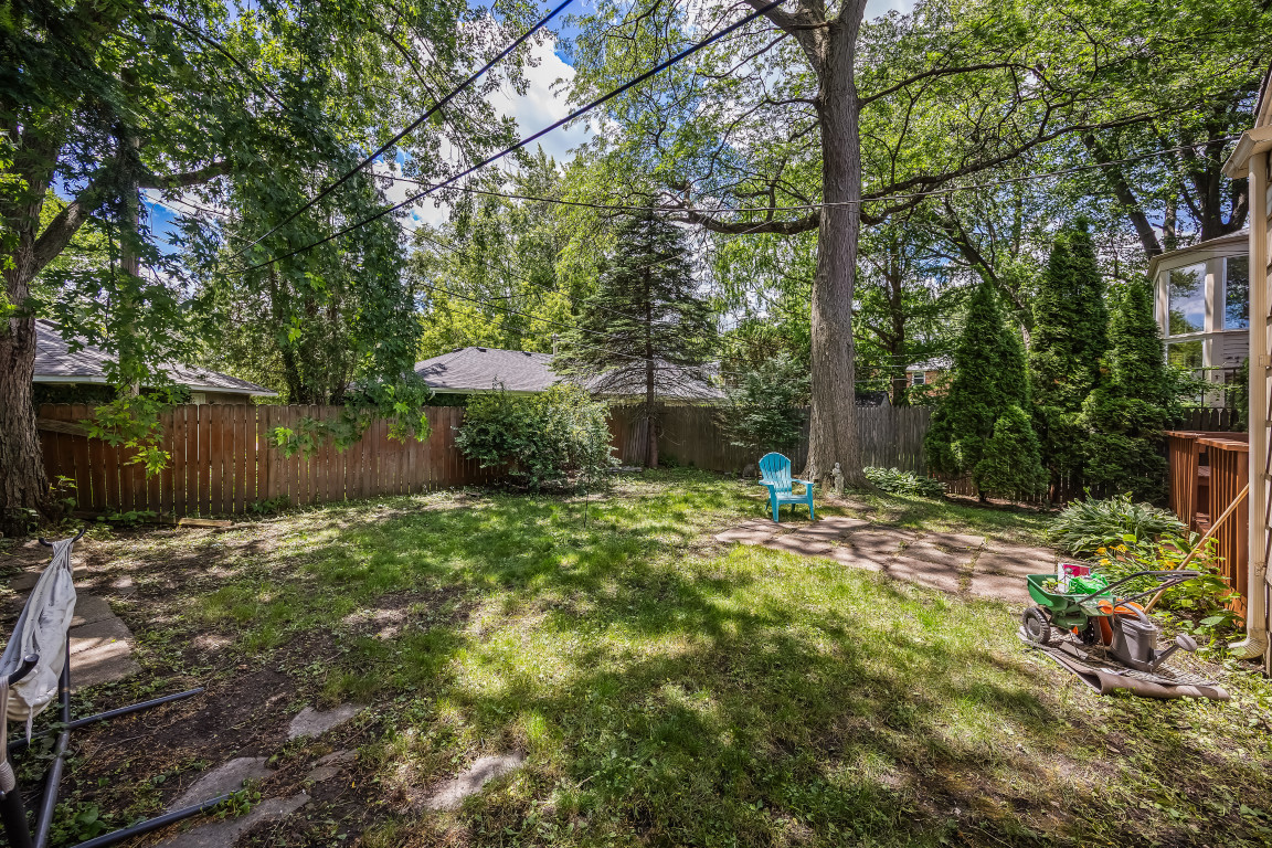 2314 Simpson Street Evanston, IL 60201 - Photo 35 of 37