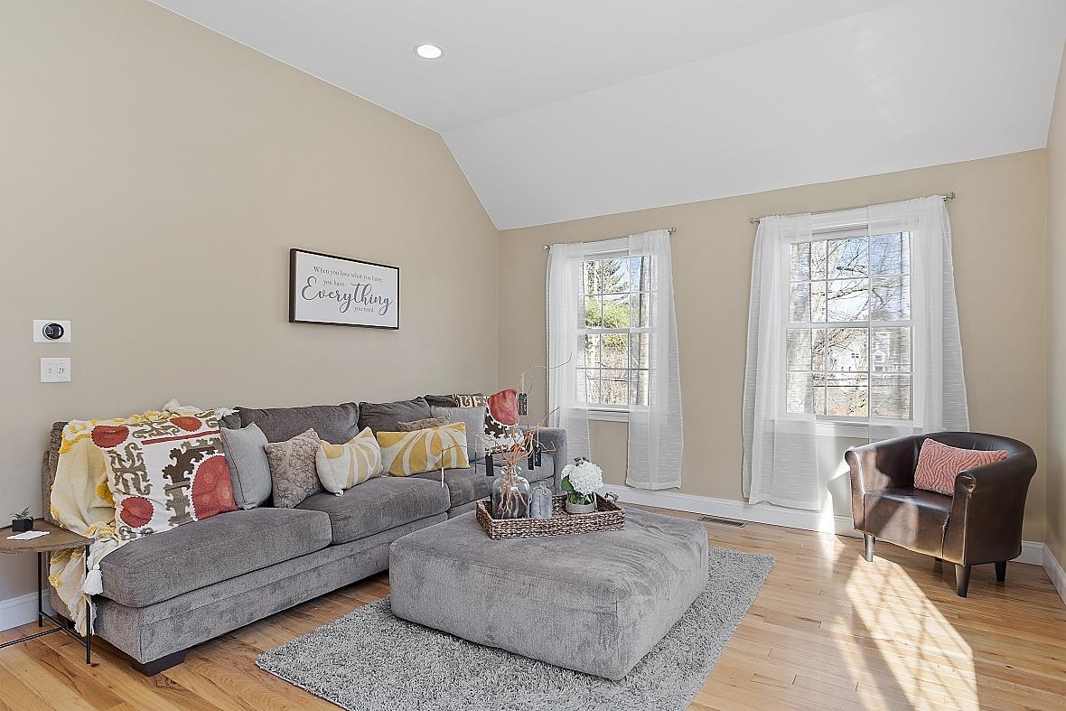 28 Marblehead Road Windham, NH 03087 - Photo 11 of 38