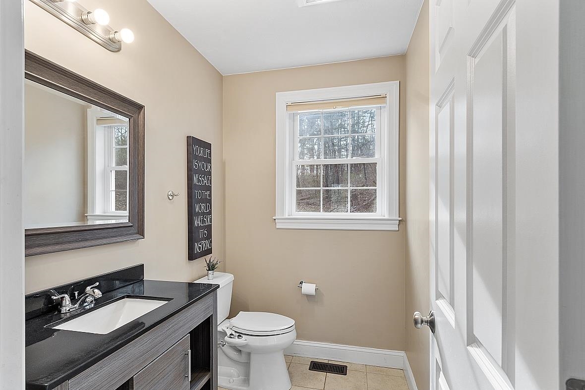 28 Marblehead Road Windham, NH 03087 - Photo 14 of 38