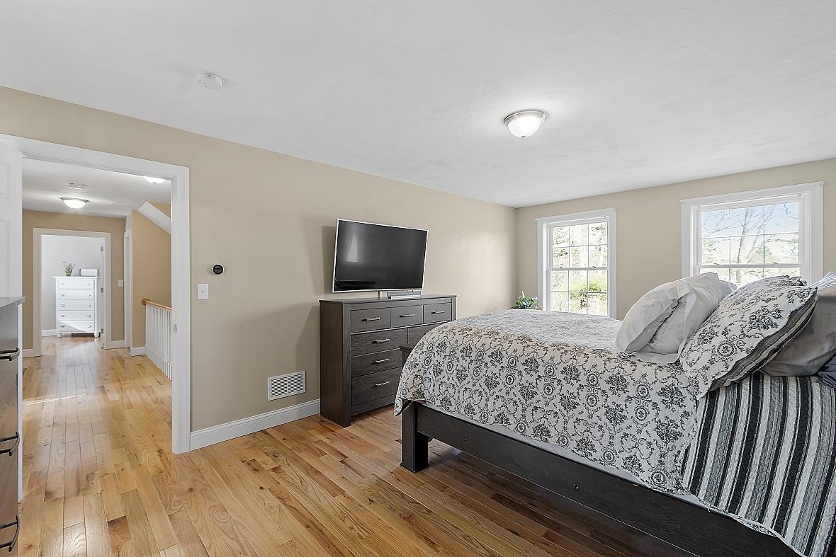 28 Marblehead Road Windham, NH 03087 - Photo 28 of 38