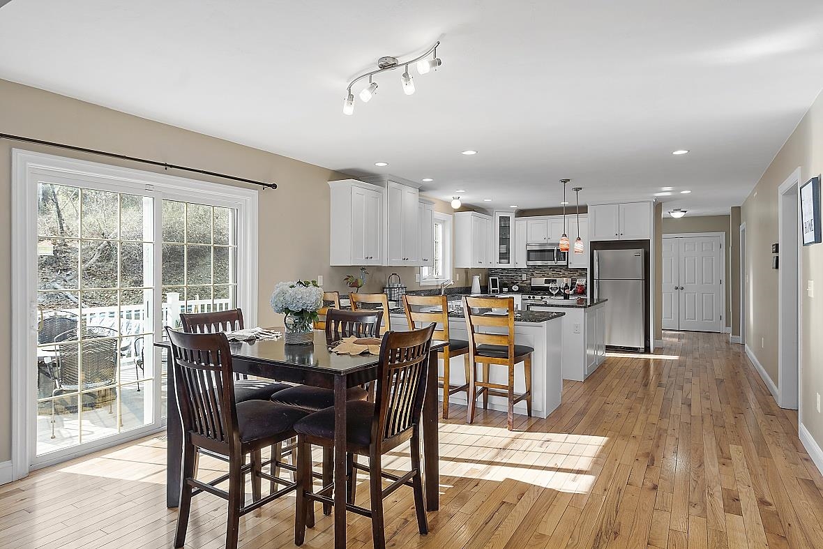 28 Marblehead Road Windham, NH 03087 - Photo 10 of 38