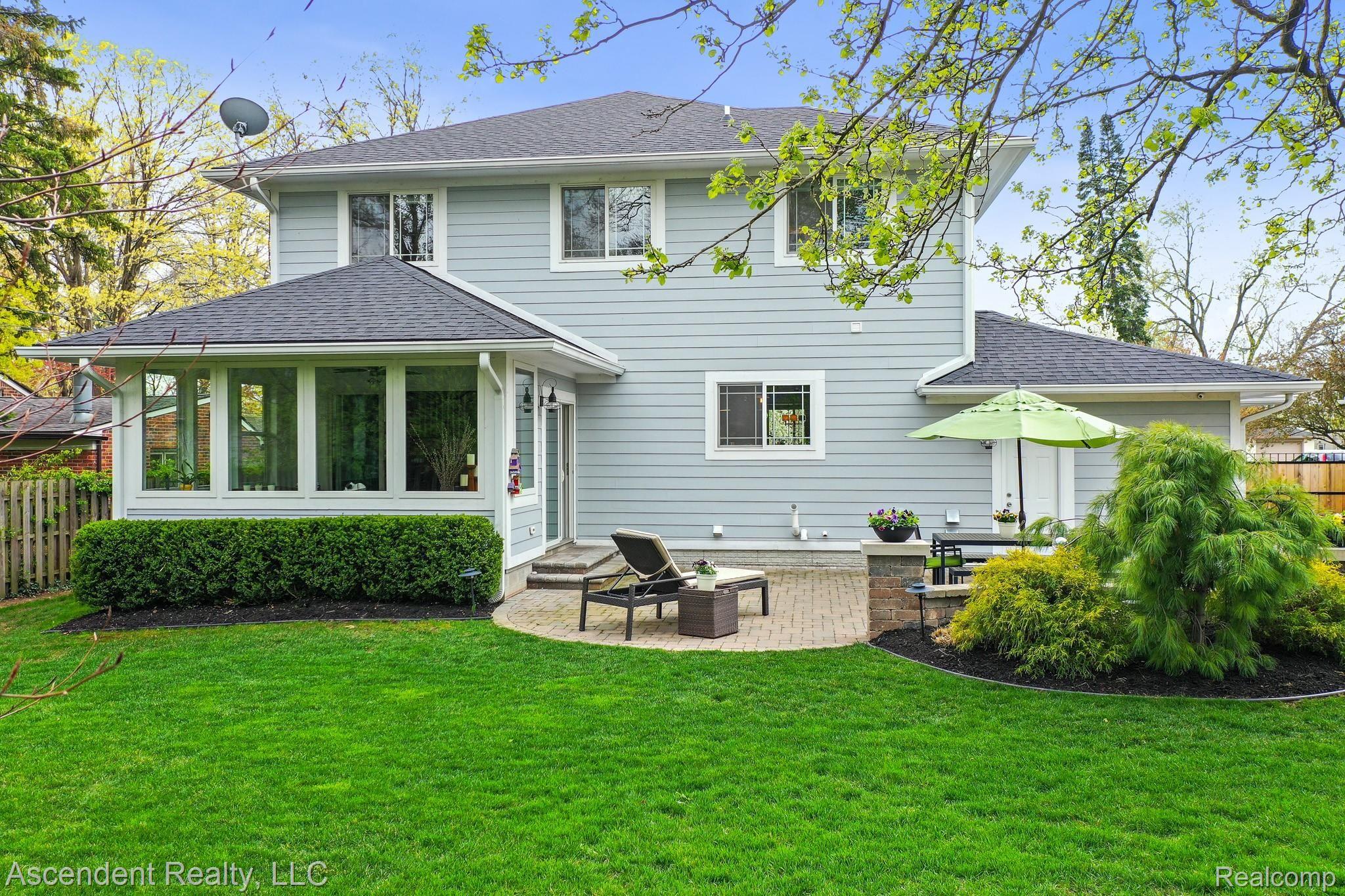 1823 Pembroke Road Birmingham, MI 48009 - Photo 41 of 42 Rear view of home