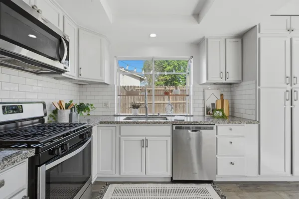 $549,000 | 8128 Canyon Oak Drive, Citrus Heights, CA 95610
