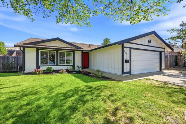 $549,000 | 8128 Canyon Oak Drive, Citrus Heights, CA 95610