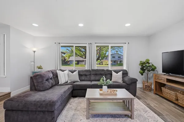 $549,000 | 8128 Canyon Oak Drive, Citrus Heights, CA 95610
