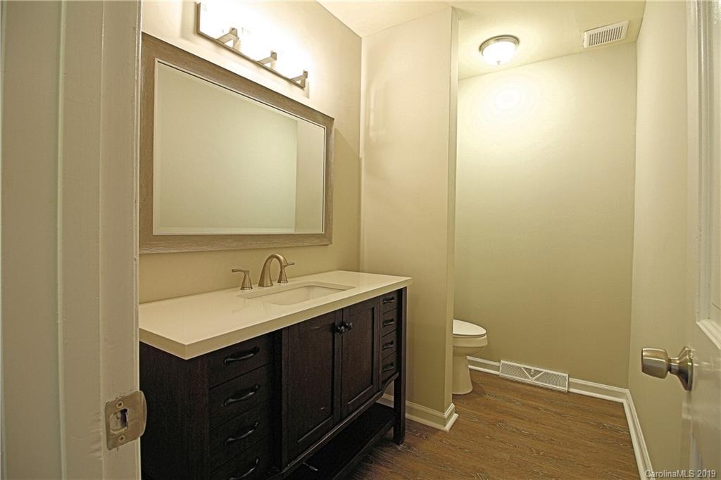993 Rawlinson Road Rock Hill, SC 29732 - Photo 11 of 19 Gallery Image 11