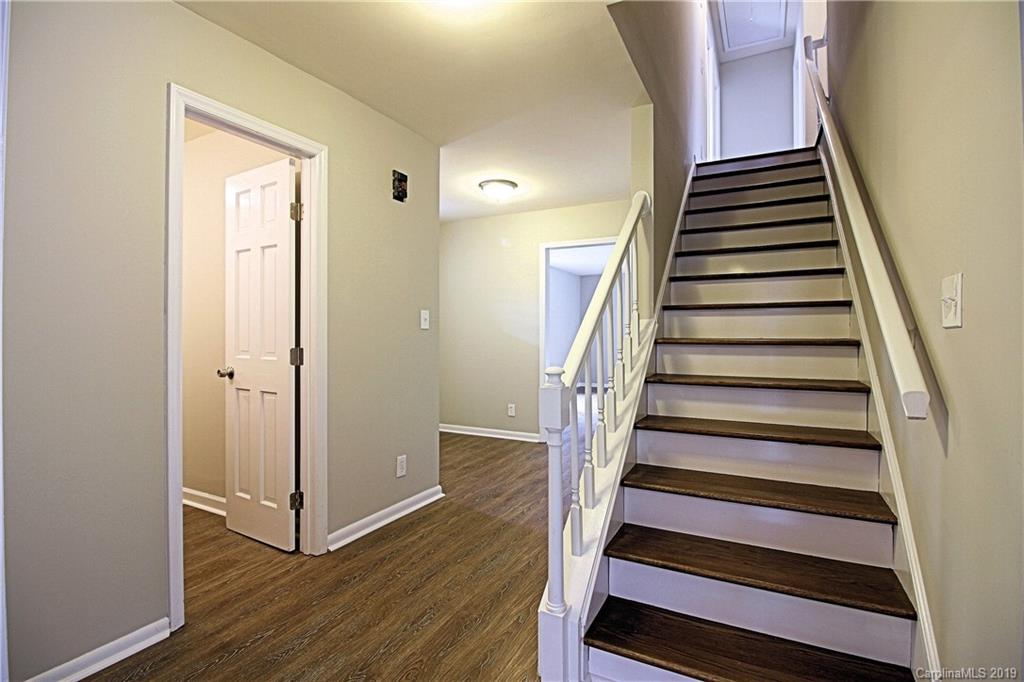993 Rawlinson Road Rock Hill, SC 29732 - Photo 8 of 19 Gallery Image 8