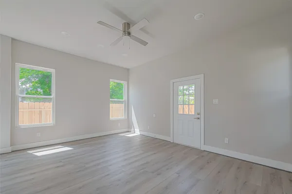 $1,995 | 7207 Force Street, Houston, TX 77020