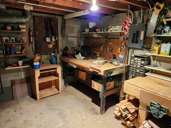 $2,900 | 428 Hillcrest Drive, Fontana, WI 53125