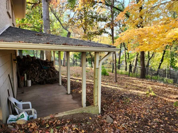 $2,900 | 428 Hillcrest Drive, Fontana, WI 53125