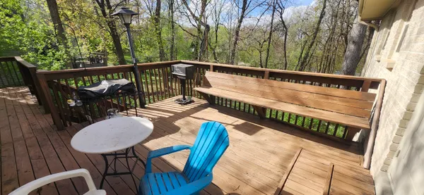 $2,900 | 428 Hillcrest Drive, Fontana, WI 53125