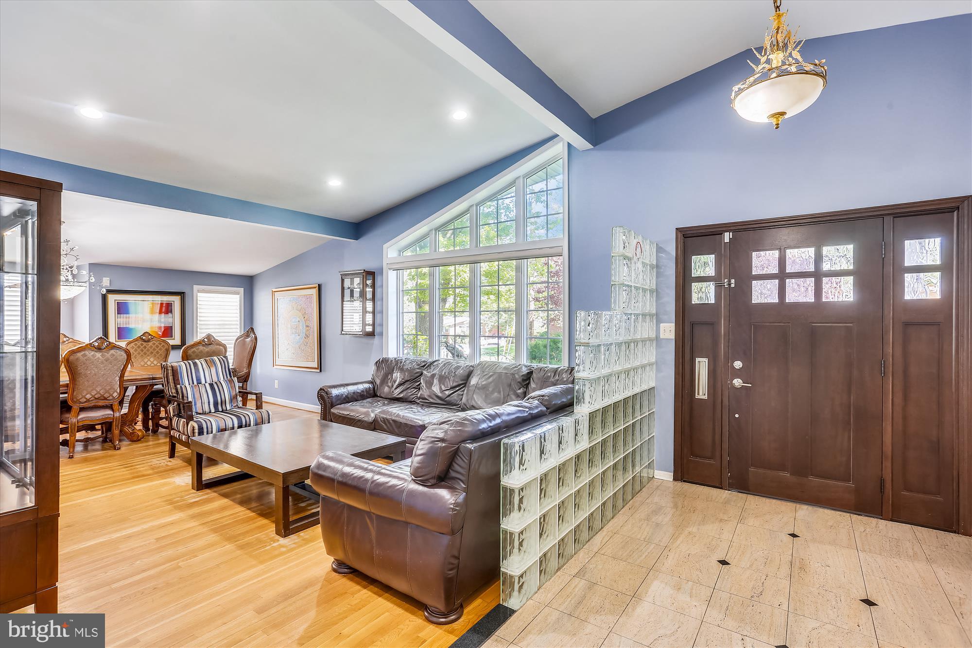 919 Hyde Road Silver Spring, MD 20902 - Photo 4 of 45 Foyer