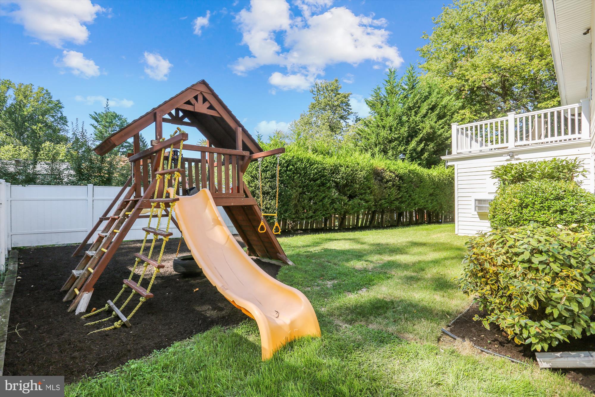 919 Hyde Road Silver Spring, MD 20902 - Photo 43 of 45 Back Yard