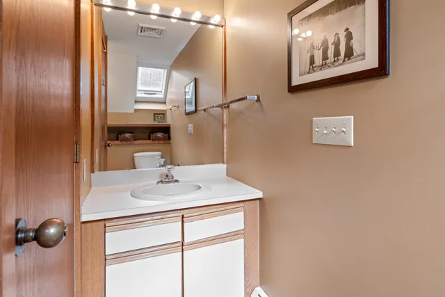 $660,000 | 9 Pond View Road, Unit 9, Winhall, VT 05340