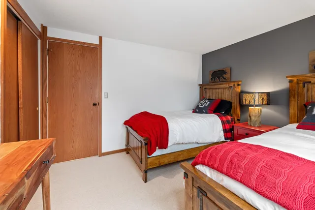 $660,000 | 9 Pond View Road, Unit 9, Winhall, VT 05340