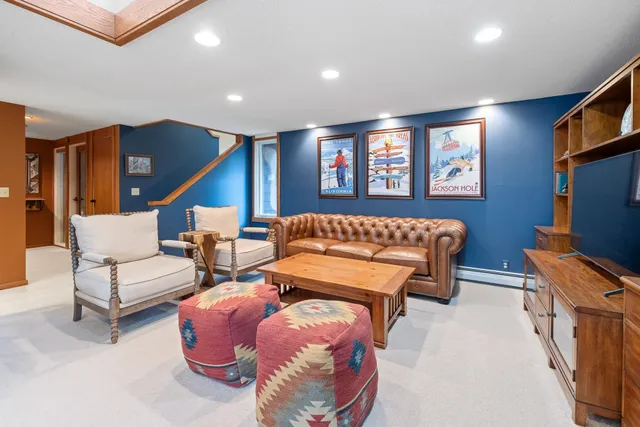 $660,000 | 9 Pond View Road, Unit 9, Winhall, VT 05340