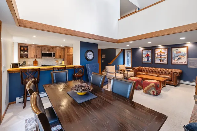 $660,000 | 9 Pond View Road, Unit 9, Winhall, VT 05340