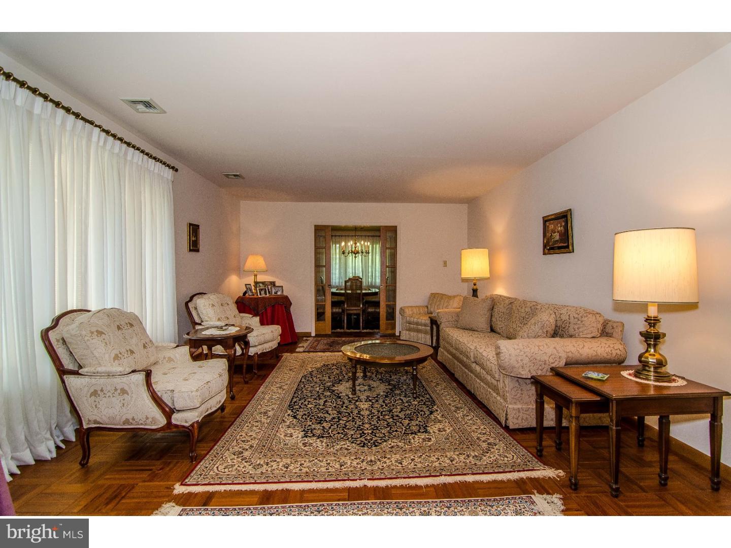 8809 Verree Road Philadelphia, PA 19115 - Photo 4 of 21