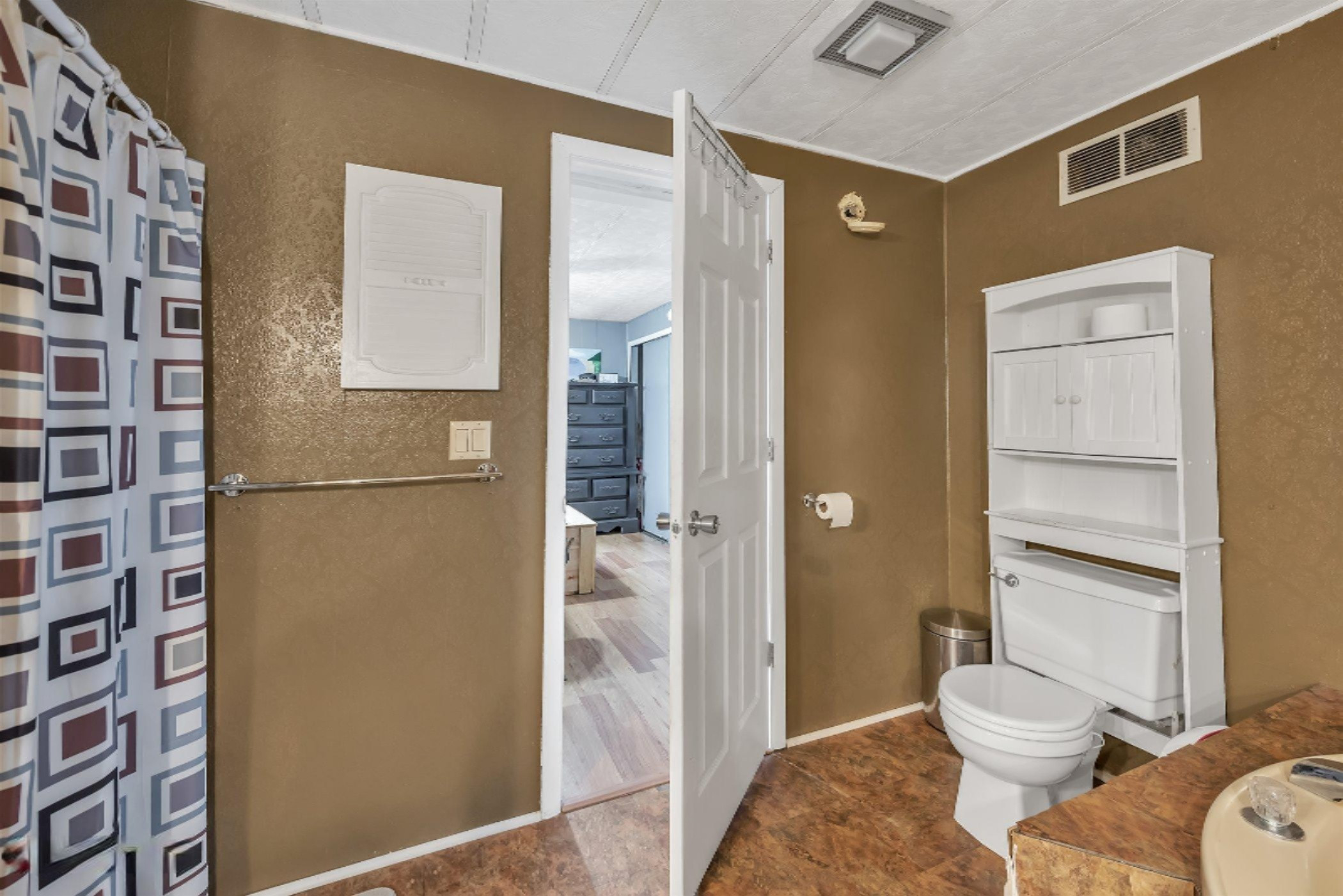 5259 Mt Hope Road Carson City, MI 48811 - Photo 30 of 44 30-5259 S Mt Hope Rd-windowstill-re
