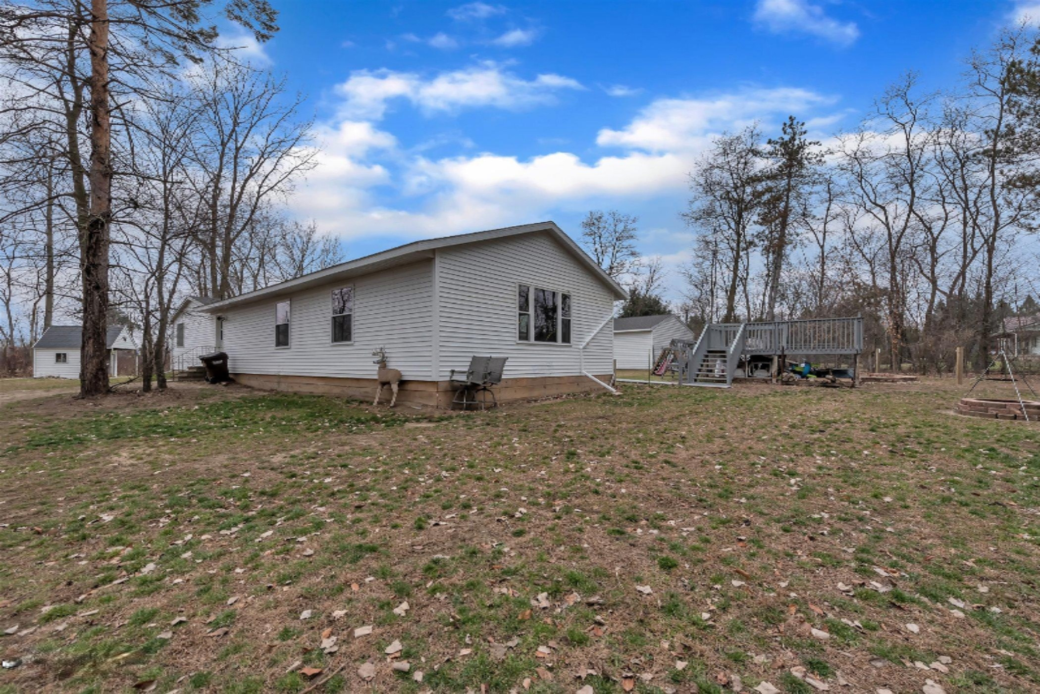 5259 Mt Hope Road Carson City, MI 48811 - Photo 32 of 44 32-5259 S Mt Hope Rd-windowstill-re