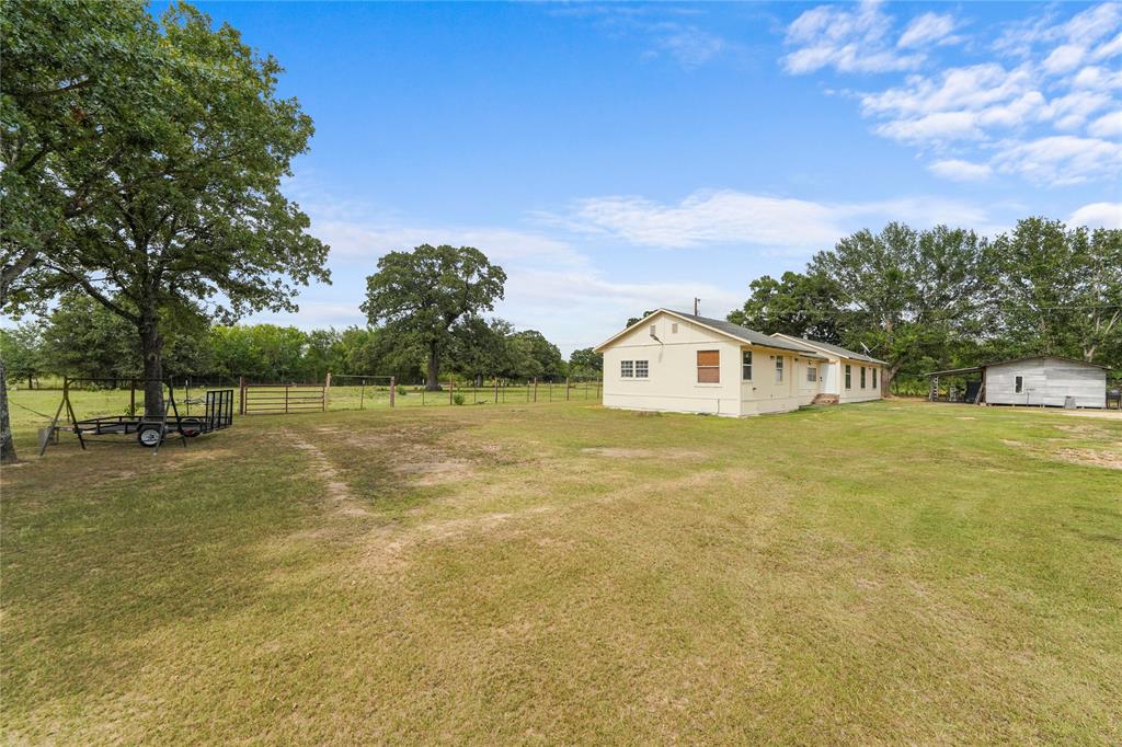 19331 Allen Ranch Road Eustace, TX 75124 - Photo 29 of 37 Side acreage view