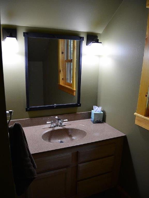 25 South Pine Beach Road Belgrade, ME 04917 - Photo 16 of 26 Master bath