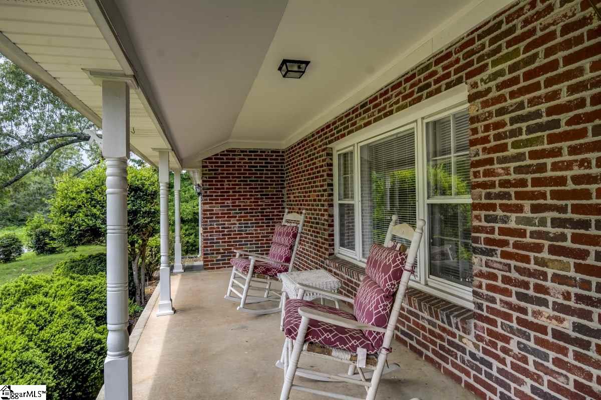 250 Bailey Mill Road Travelers Rest, SC 29690 - Photo 2 of 32 Gallery Image 2