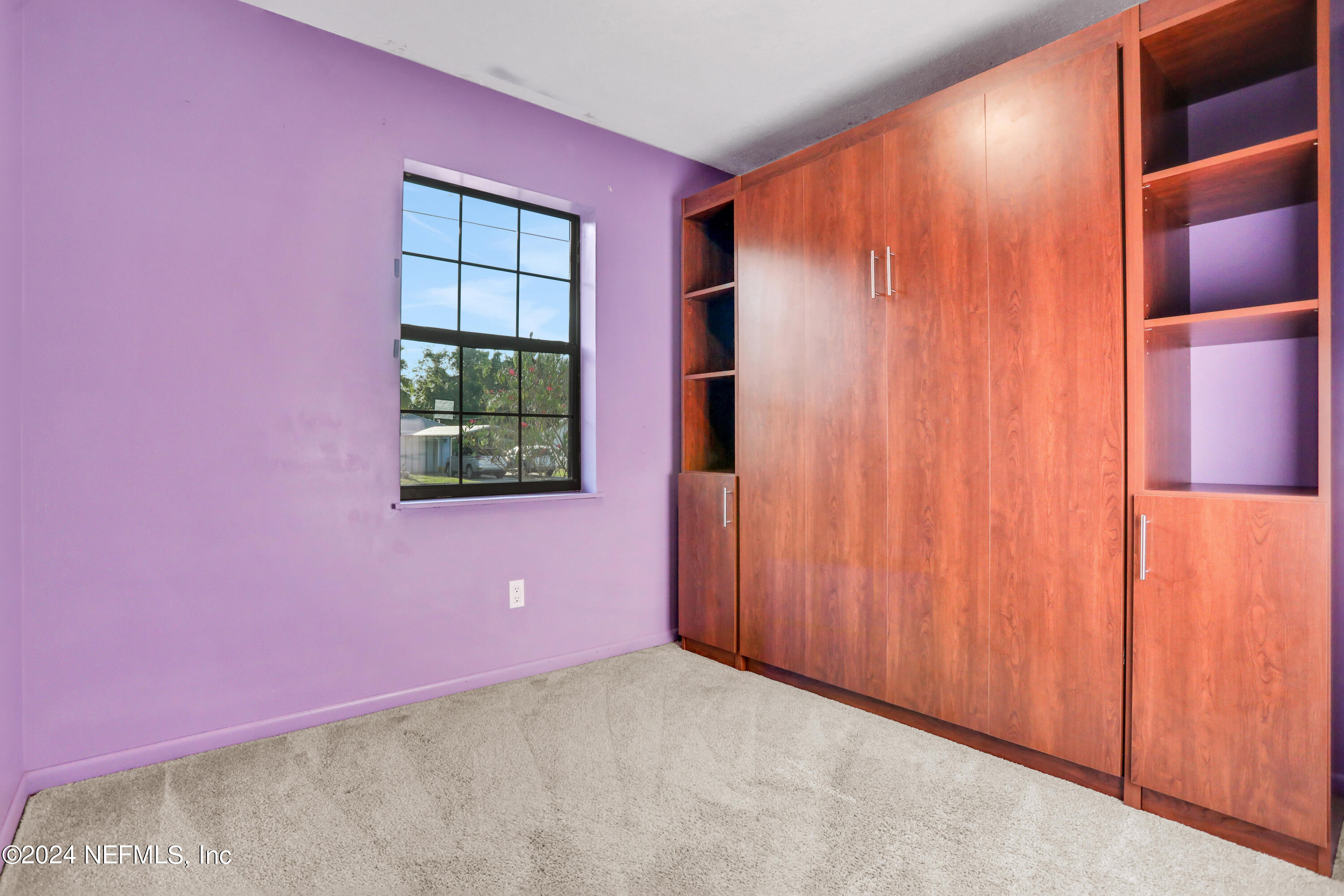 230 Cornell Road St. Augustine, FL 32086 - Photo 17 of 32 a view of an empty room and window
