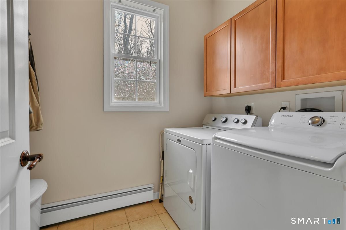 74 Oxbow Road Haddam, CT 06441 - Photo 15 of 31